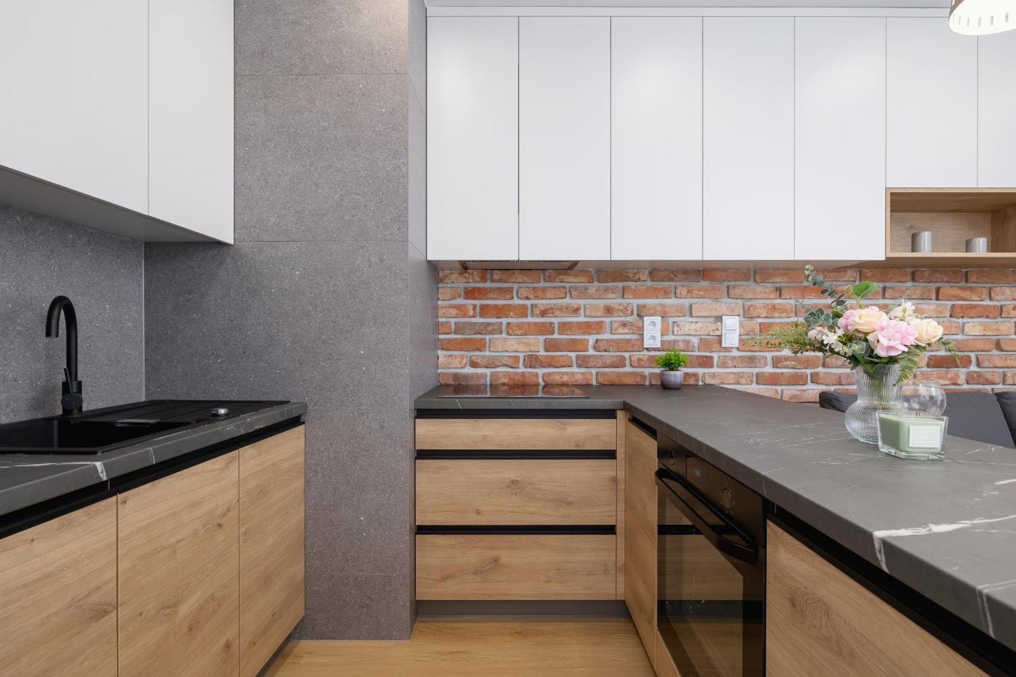 Apartment Mogilska With Parking Near Tauron Arena By Renters Krakau